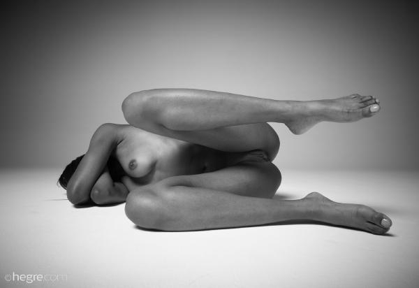 Galeri seni telanjang Ombline #30